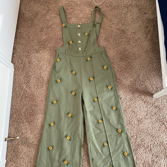 Cider Pants - Green/Floral “Cider” Overalls never worn. Size Medium.